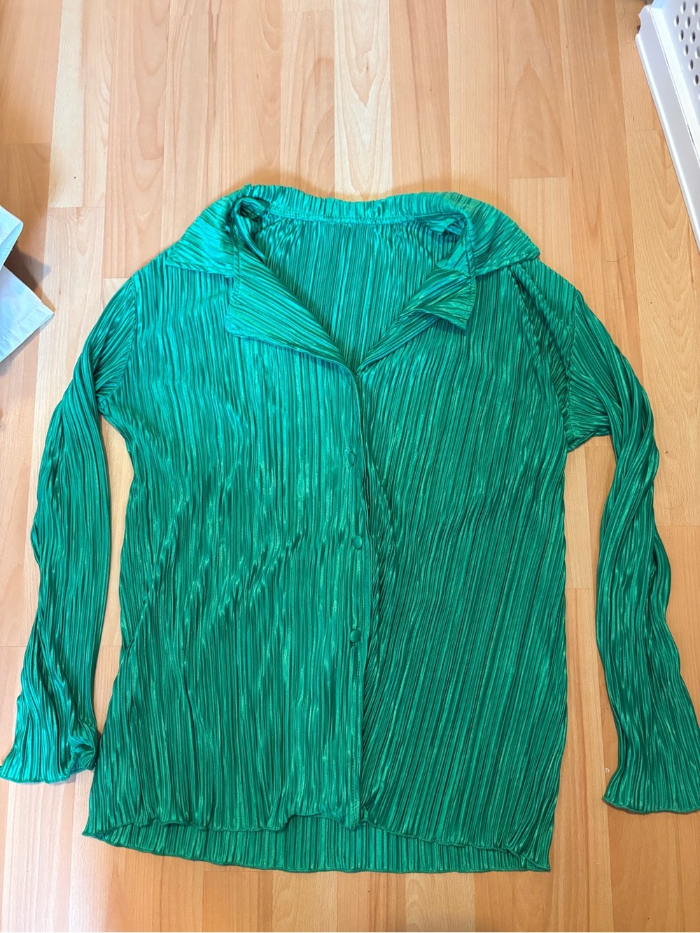 Green Pleated Button-Front Women's Top and pants Set